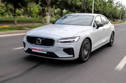 暴力|沃尔沃S60混动试驾实测544秒破百,优雅又暴力,千万别挑逗