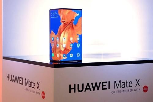 终于|又一款麒麟9000新机来了，Mate40不再是绝版，花粉：终于等来了