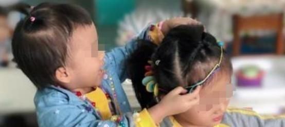 老师|女儿昂贵杯子在学校被摔,对方父母只肯赔偿50,老师处理方法很赞