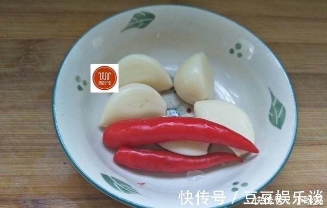 美味|田间地头很常见的野菜,城里餐桌上难得一见美味,小伙伴们记得吗
