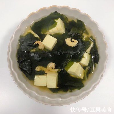 裙带菜豆腐汤|这样做裙带菜豆腐汤,隔壁小孩都馋哭了