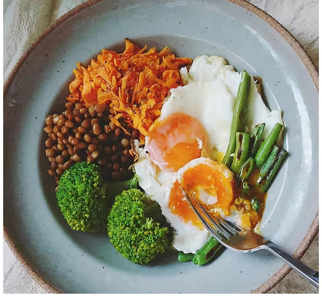 日本小姐姐晒秋季“减肥餐”，好吃又低脂，有荤有素，还有食欲！