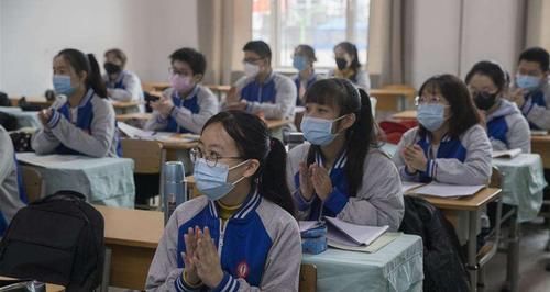 教育部|近半学生中考后分流职高，教育部严抓“普职比”，学生有得选吗？