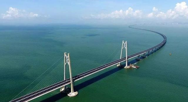 最高抵御15级台风的港珠澳大桥,遇到16级