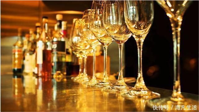 想养肝的人,尽量少喝或不喝这3种“酒”,可能你不放在心上