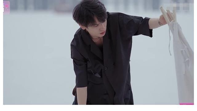 方程式|《心动4》节目组不藏了，直接放出“方程式”cp约会预告，齁甜