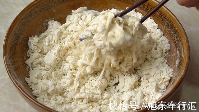 吃法|胡萝卜过瘾的吃法,皮薄馅大,层层裹着馅料,挑食的孩子都爱吃