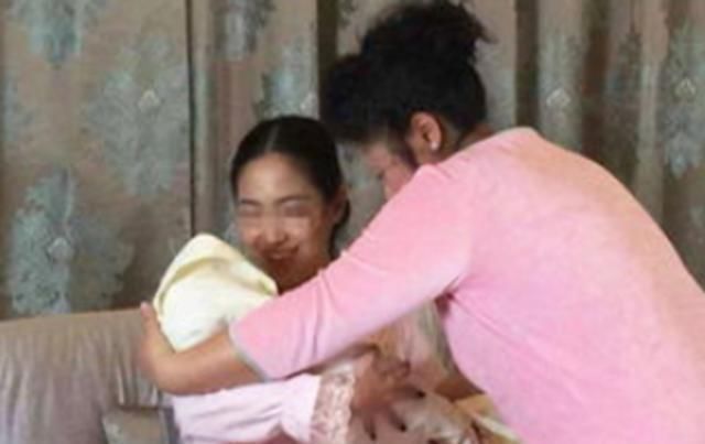 宝宝|奶奶又来“假装带娃”了,宝宝语出伤人,奶奶脸红低头,宝妈沉默