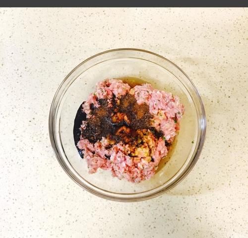 猪肉白菜饺子馅怎么调才好吃？