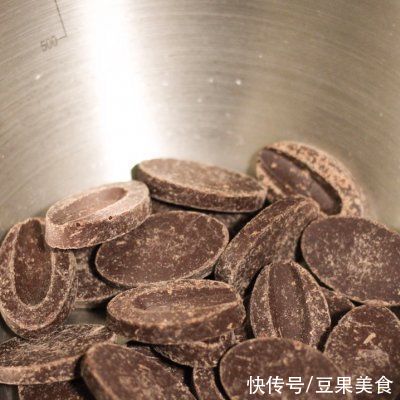 香醇巧克力蛋糕的风味，只做给最爱的人