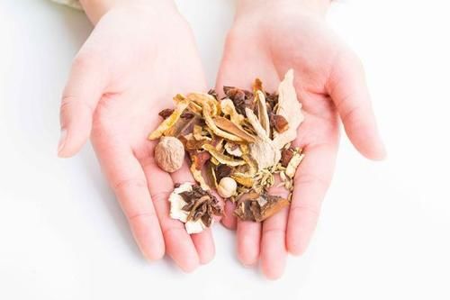 糖尿病患者|糖尿病患者，使用降糖药，易走入5个误区，需了解，别踩坑