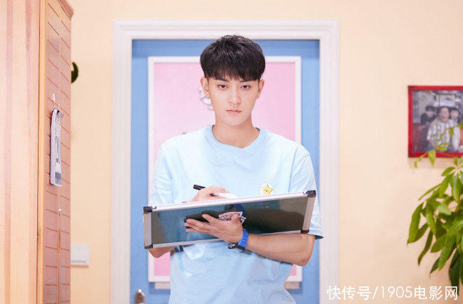 认证|黄子韬《萌探探探案》收官“综艺小神兽”再认证