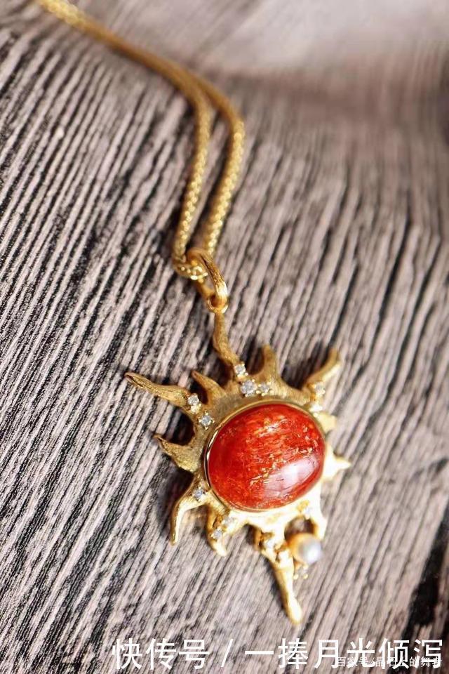 把珠宝做成心脏的样子,分享一些充满创意元素的珠宝