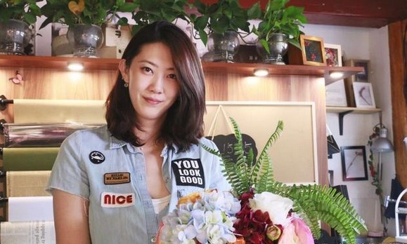 离婚|前最美女排队长露面!一身西装飒气十足,走出离婚阴影创业当老板