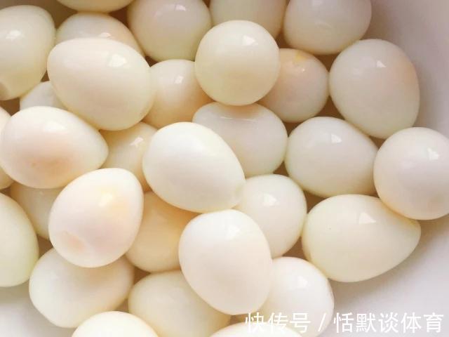 男人四十|男人过40岁,4样食物要多吃,激发“雄激素”,肾脏更健康