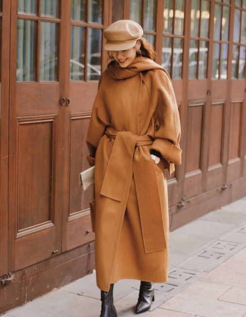 小蛮腰 穿大衣不要只会敞开穿了,搭配腰带保暖显瘦又高级,谁穿都好看