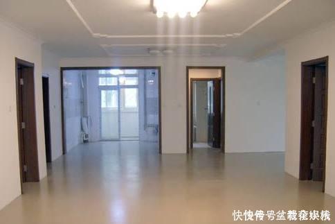 后悔学|越来越多人有钱人地板都不铺瓷砖了,这样装太聪明了,后悔学晚了