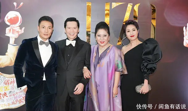 衣服|62岁向太胖得坦荡，穿“花衣服”配珠宝挺时髦，阔太太也是洋气人