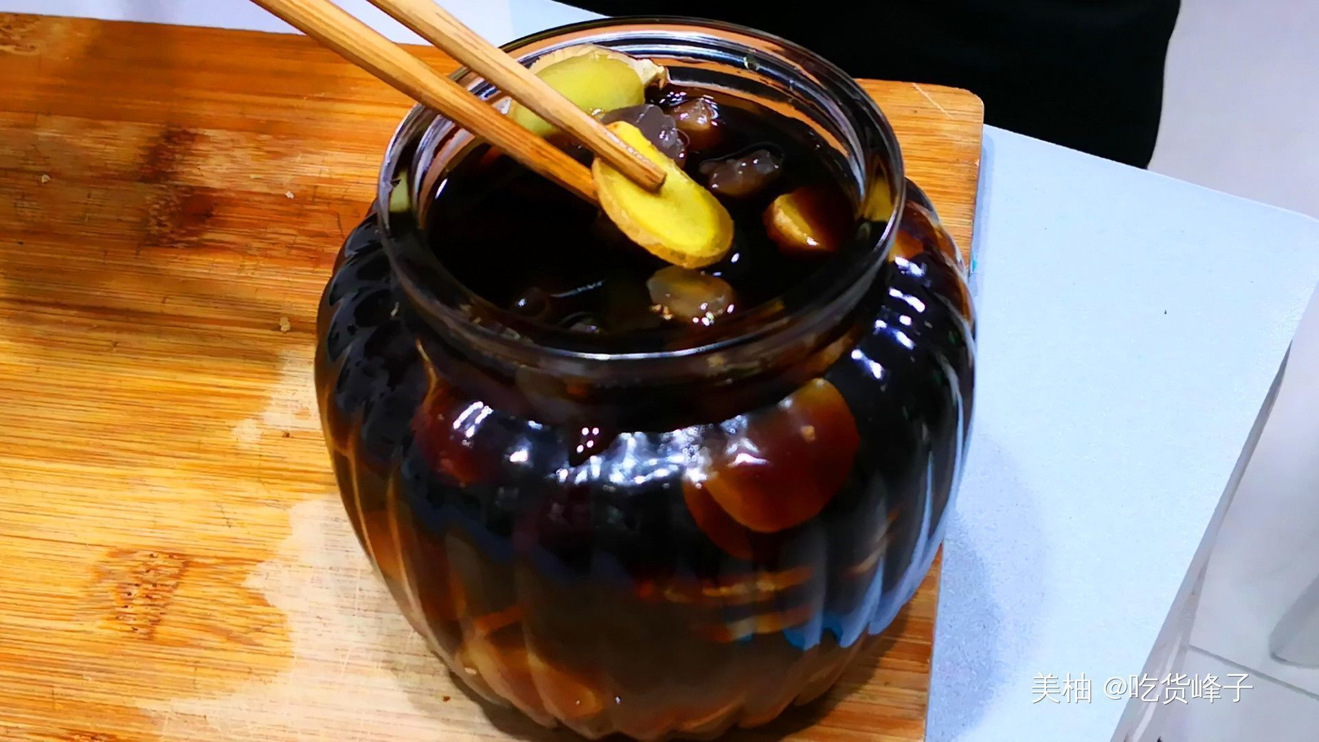 晓峰|生姜放锅里蒸一蒸,作用拿钱都买不到,80岁奶奶教妙招,真管用