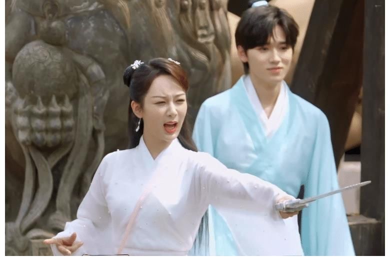 萌探|最新《萌探》太養(yǎng)眼，楊紫古裝嬌俏可愛，還有三大高顏值女神加盟