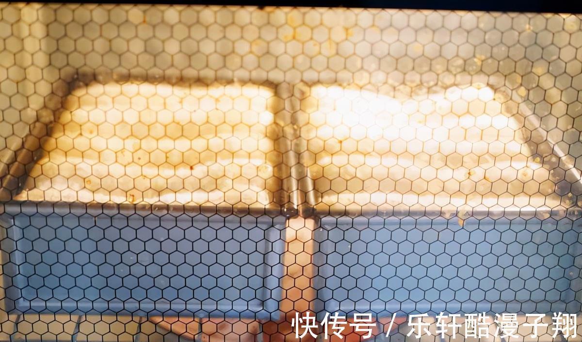 自己在家也可以做出带馅的抹茶吐司，松软香甜，层次分明