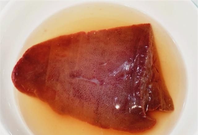 清洗猪肝时,加入它,猪肝更香,而且能去除毒素和腥味!