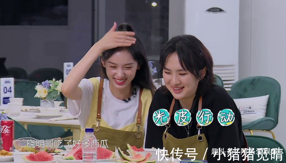 黄晓明|中餐厅每人一道拿手菜 都夸对方做的好吃 她的菜却剩了一大半!