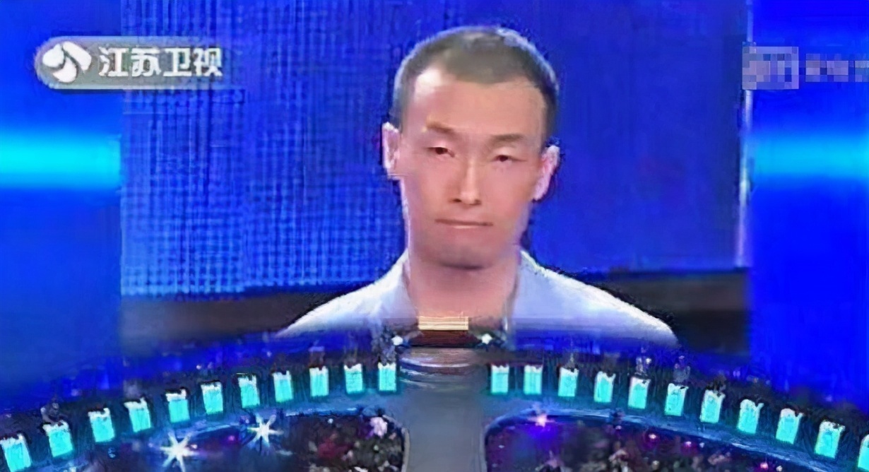 非诚勿扰:小伙月薪5千,灯几乎全灭,真实身份让女嘉宾气得跺脚