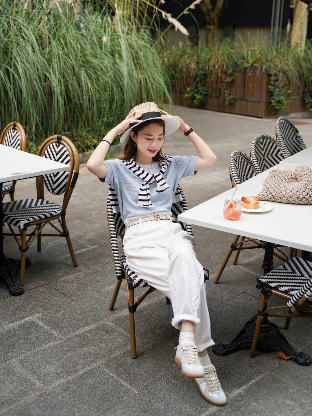 应季性|运动鞋到底有多百搭?裤装裙装都能配,上身效果一点不含糊