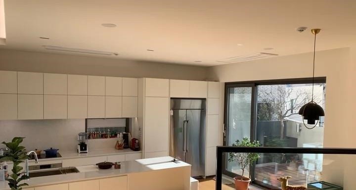 洋房|建筑师执着于10年老洋房,110㎡三层没有客厅,星空露台!爽快极了