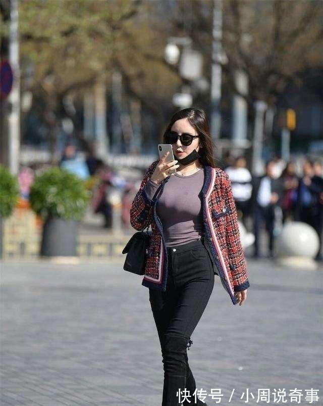 穿搭 瑜伽裤的穿搭示范,少不了休闲裤装的修饰,显白美丽!