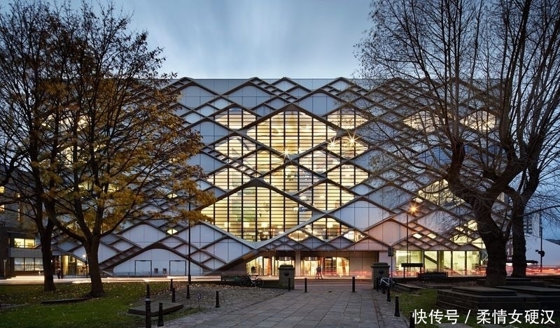 英格兰谢菲尔德大学钻石大厦,花费8100万英镑建设!