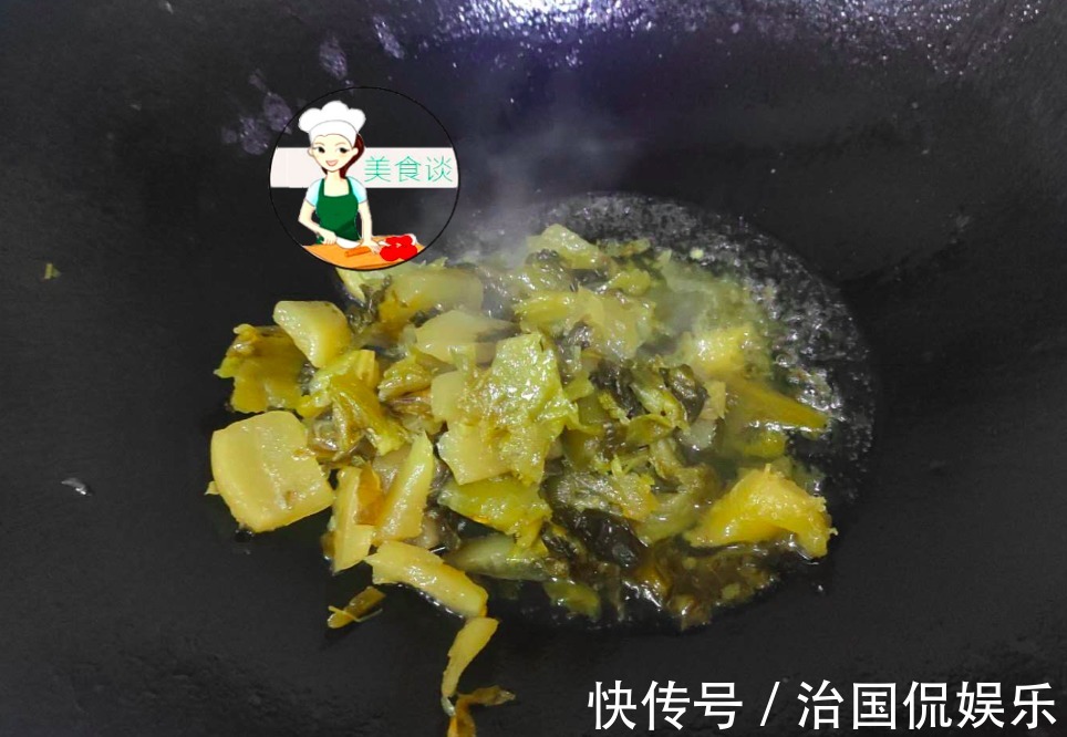 煮鱼片时,第一步先下锅就错了,厨师长教您一招,鱼嫩滑不腥不散