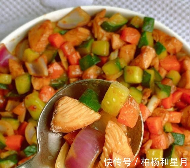 洋葱|小孩子也能吃的宫保鸡丁,清淡下饭还美味!