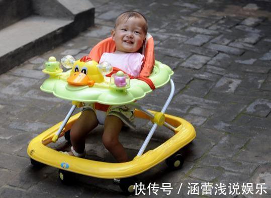 小宝宝|巧手爸爸为宝宝打造“超豪华”学步车,妈妈心疼:四个轮子1000