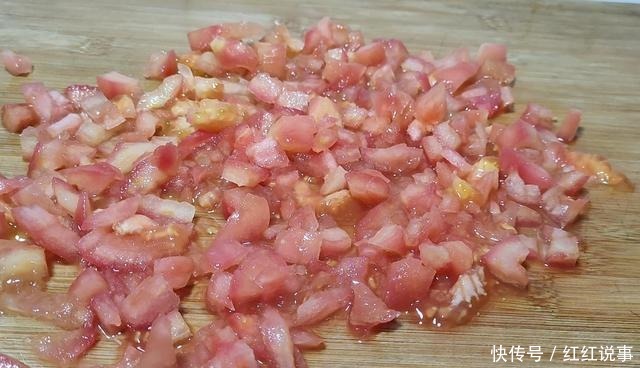豆腐和番茄是绝配,这做法比吃肉还香,孩子天天点名要吃,真过瘾