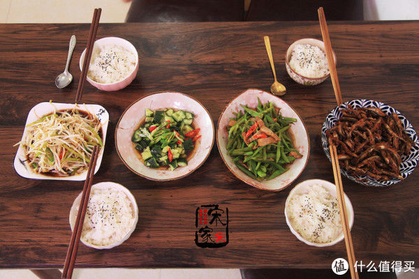 午餐|午餐做了4道菜，有菜有肉成本才10元，天热这么吃特清爽