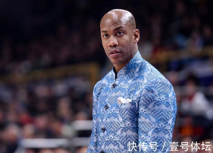 下课|CBA又一名帅要下课?带队3年不知道季后赛啥味,多支球队或哄抢