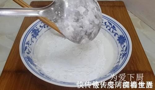 麻团这做法才正确，掌握几个小技巧，个个空心不炸锅