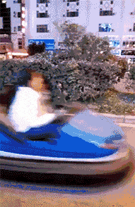 |搞笑GIF:这就是你经常和我提起的未过门的儿媳妇?