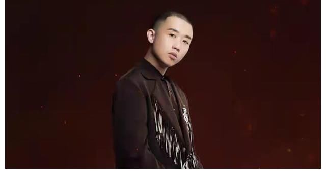 布瑞吉|對55歲的陳小春無禮，這是說唱歌手的通病，還是GAI真的飄了