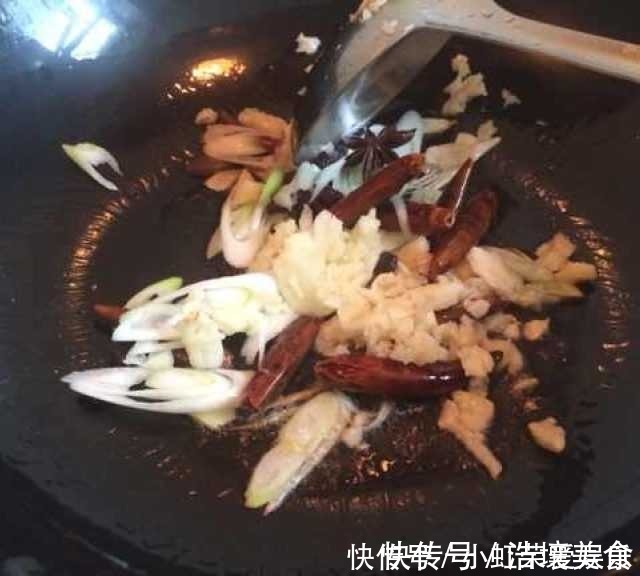 好吃|油爆虾的做法,太好吃了,一口一口停不下来!