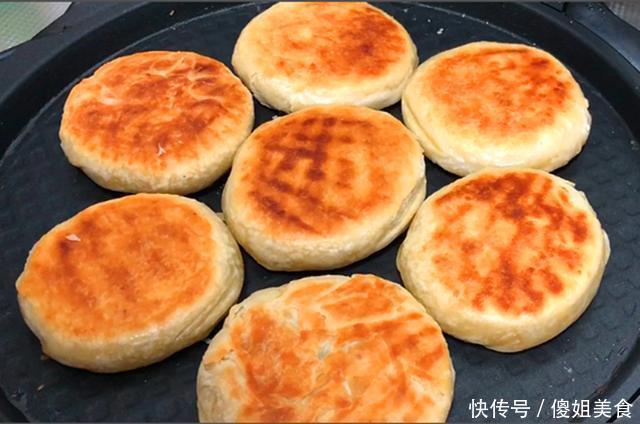 我家红豆从不熬粥喝,加一碗面粉,简单一做,出锅比蛋糕还好吃