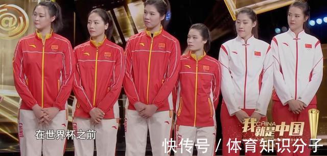 中国女排|郎平高调现身央视,细品3处小细节,中国女排主帅归属已越来越清晰