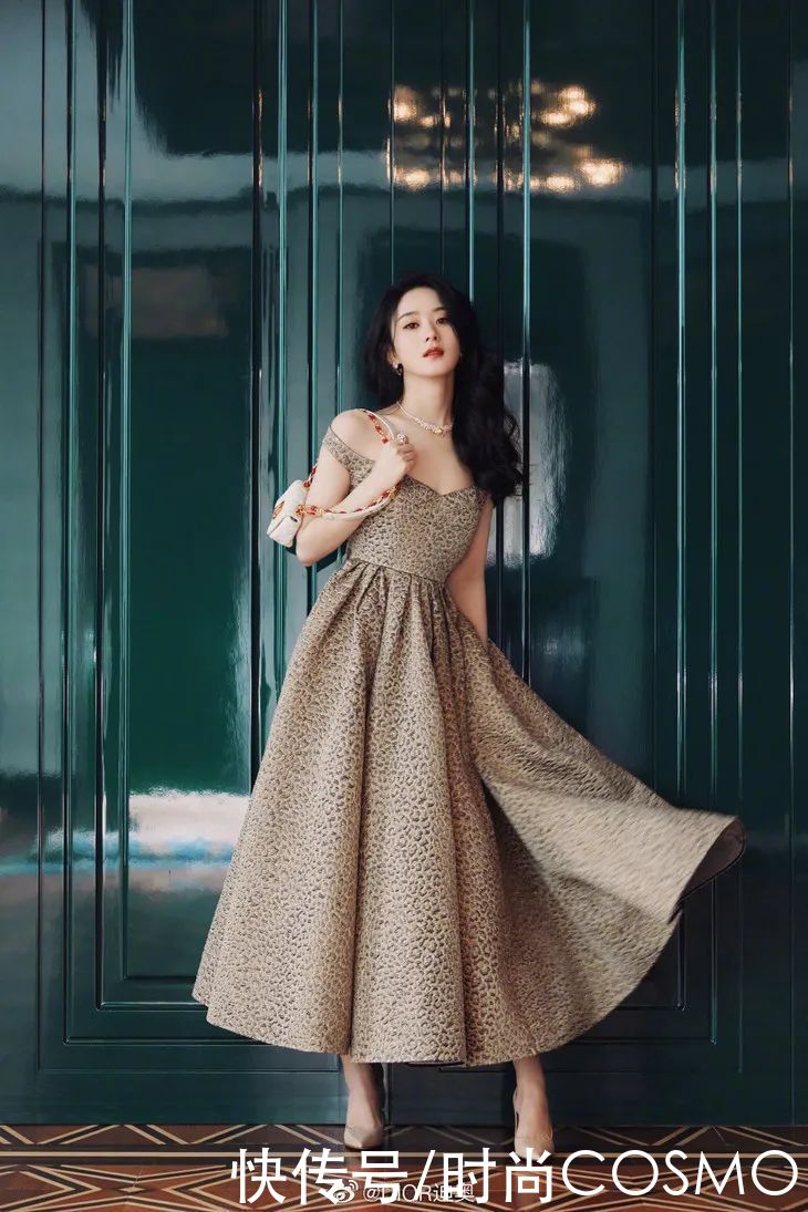 一起穿X型裙才是好姐妹|下周穿什么 | 连体裤