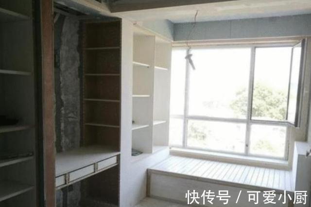 靠背|邻居家的榻榻米真实用,不仅解决了空间问题,也不会受潮了!