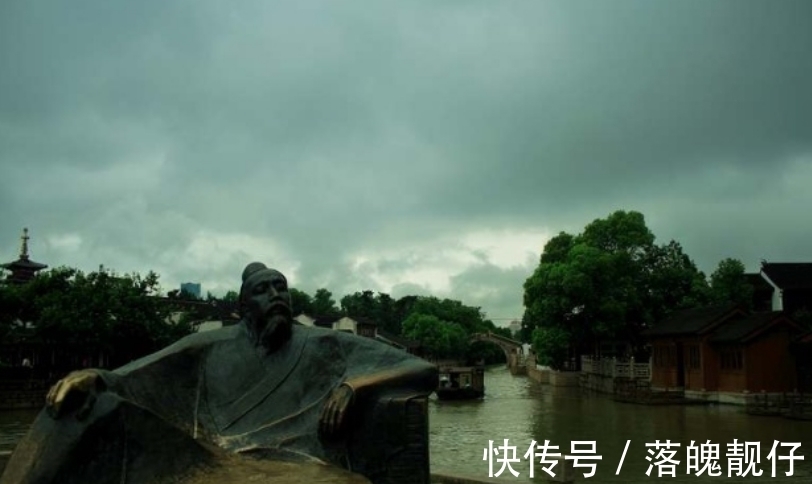 意境$“月落乌啼霜满天”这句诗,犯了个致命错误,为何还能千年流传?