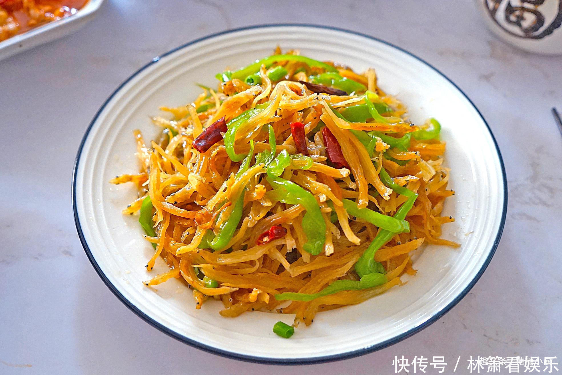 一家四口人，午餐只炒了三道菜，婆婆说比吃大鱼大肉更对胃口