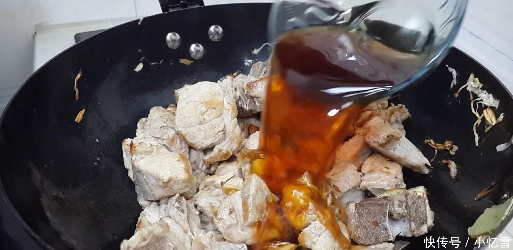 排骨这样做才好吃,教你简单一做,比买的还好吃,老婆一盘不够吃