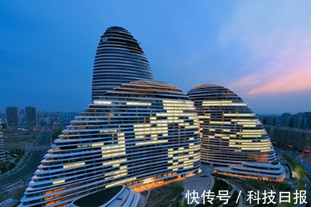 房地产|堪称内地“李嘉诚”：套现600亿“逃离”地产，顶峰跳水摆脱命运